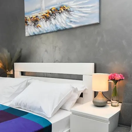 Apartment Delux Angelis 1 *