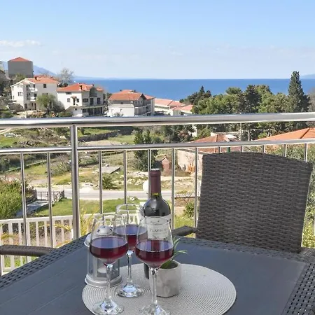 Delux Angelis 1 Gradac (Split-Dalmatia)